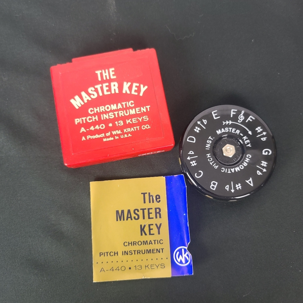 The Master Key Chromatic Pitch Instrument  A-440•13 Keys. VINTAGE